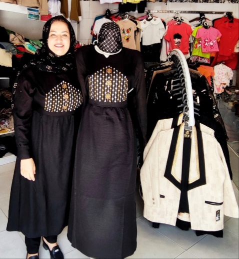 مانتو کفتان مشکی صوفیا گلدوزی شده ،تنخور عالی ،فری سایز از 38 تا 50